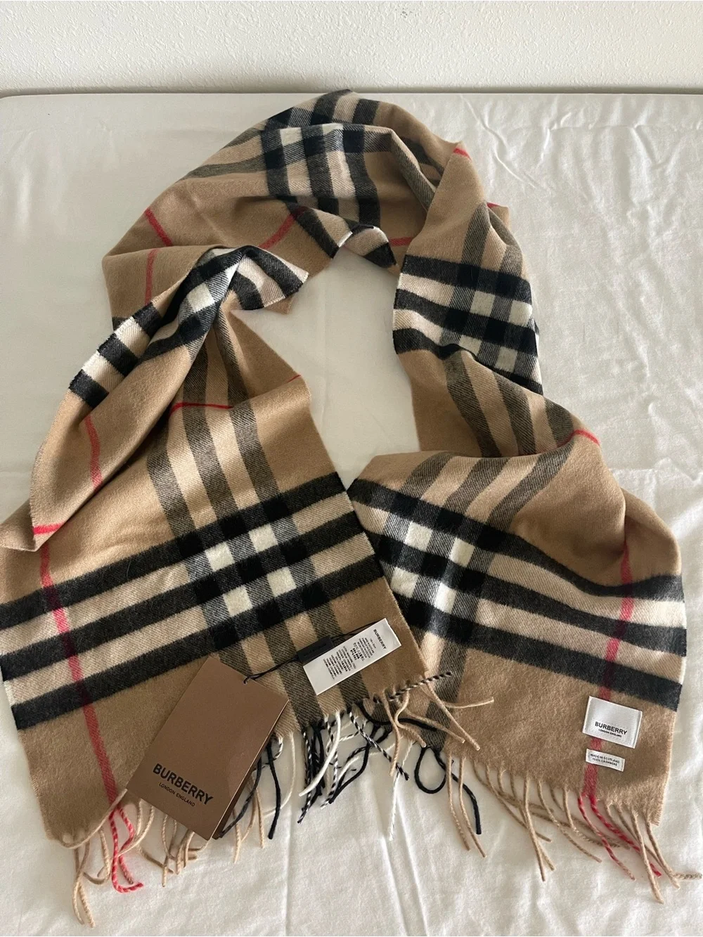 BURBERRY London CHECK CASHMERE 100% SCARF ARCHIVE BEIGE Size 168 X30 CM $470 NWI